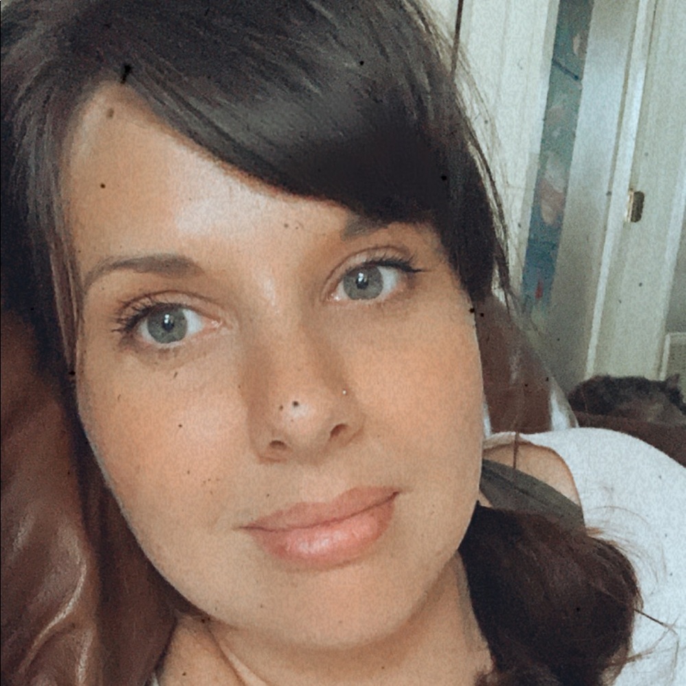 Meet your Posher, Amber